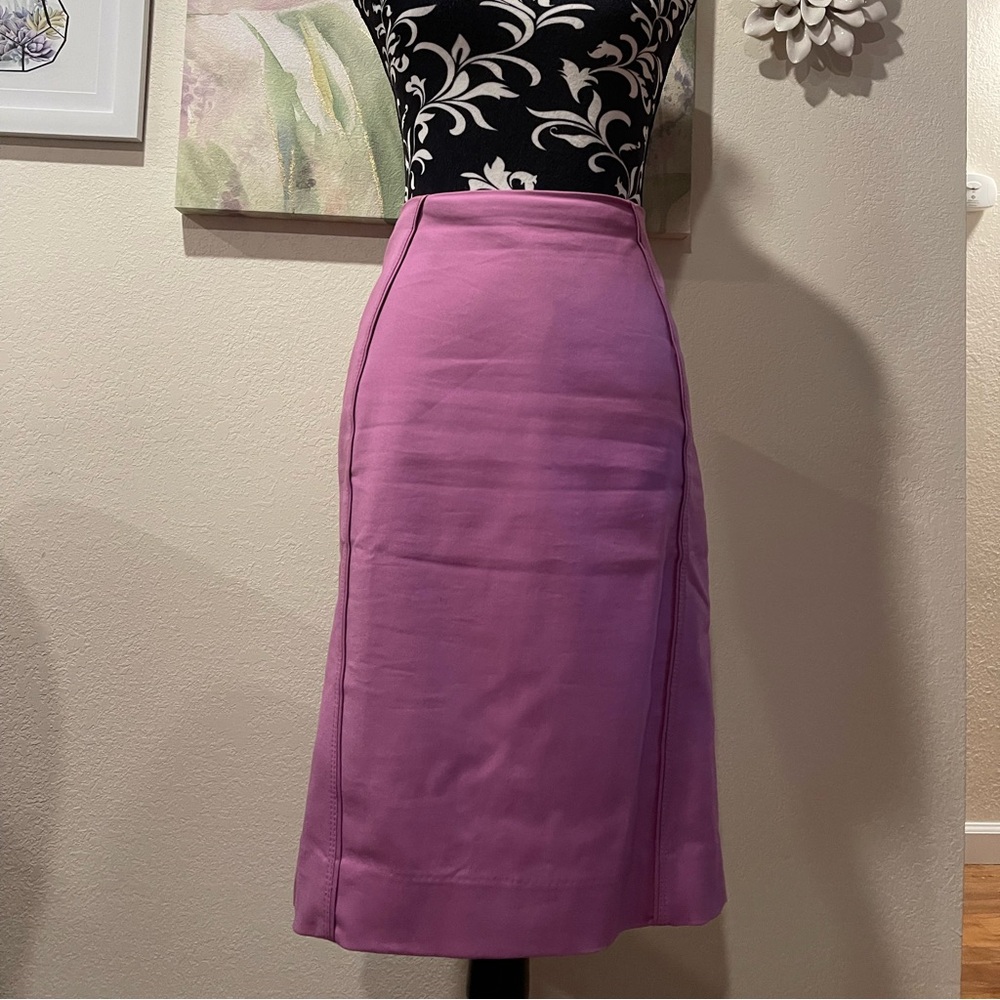 White House Black Market Fuchsia Pencil Skirt